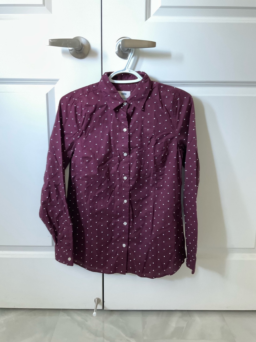 Women’s Burgundy Dot-Print Button-Up Shirt - XS